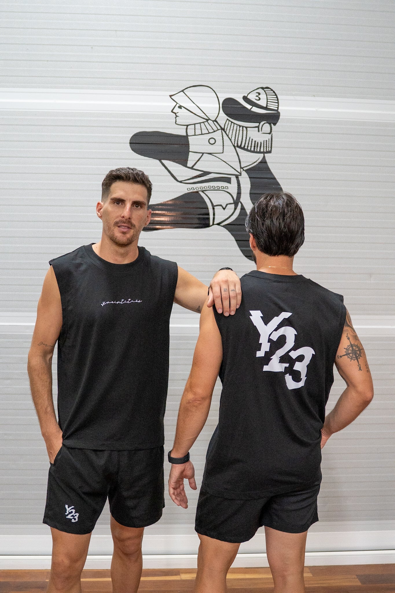 BLACK Y23 TANK
