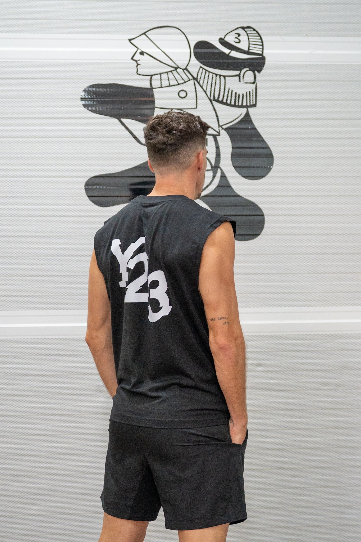 BLACK Y23 TANK
